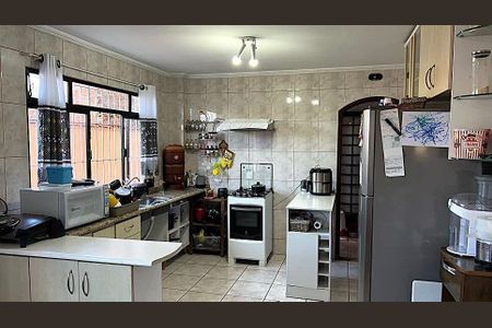 Casa à venda com 3 quartos, 180m² em Parque Ipe, São Paulo