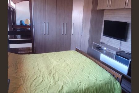 Casa à venda com 290m², 4 quartos e sem vaga