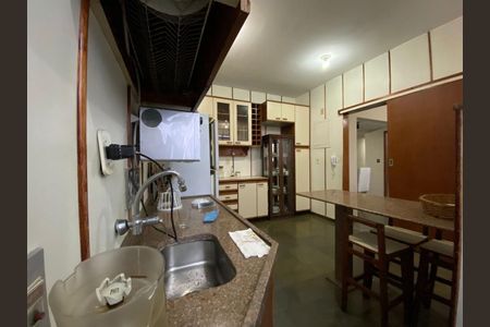 Apartamento à venda com 316m², 3 quartos e 3 vagas