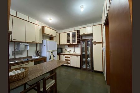 Apartamento à venda com 316m², 3 quartos e 3 vagas