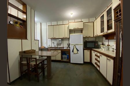 Apartamento à venda com 316m², 3 quartos e 3 vagas