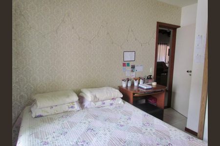 Casa à venda com 3 quartos, 215m² em Vila Progresso, Niterói