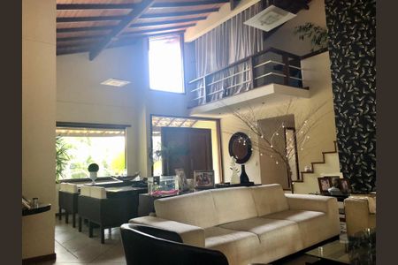 Casa à venda com 3 quartos, 215m² em Vila Progresso, Niterói