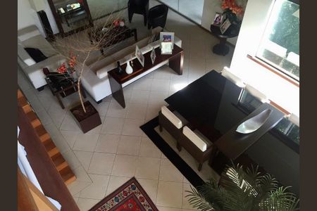 Casa à venda com 3 quartos, 215m² em Vila Progresso, Niterói