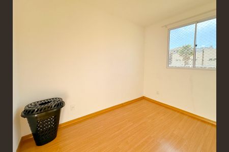 Quarto 2 de apartamento para alugar com 2 quartos, 56m² em Serraria, São José