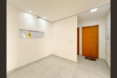 Apartamento para alugar com 56m², 2 quartos e 1 vagaHall social