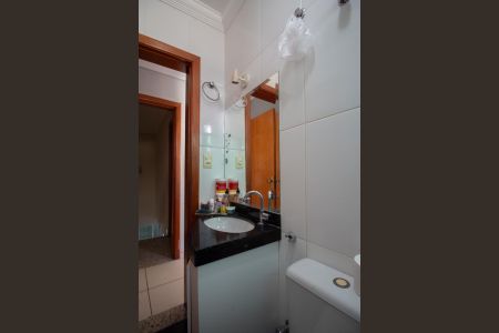 Casa à venda com 140m², 2 quartos e 1 vaga Casa à venda com 140m², 2 quartos e 1 vagaBanheiro da Suíte 2