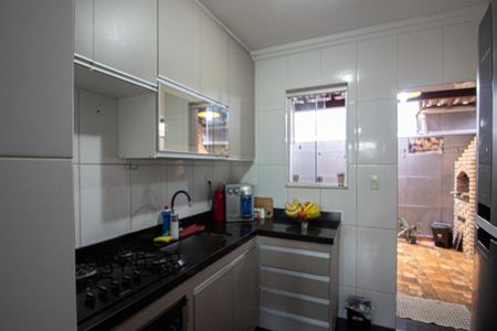 Casa à venda com 140m², 2 quartos e 1 vaga Casa à venda com 140m², 2 quartos e 1 vagaCozinha