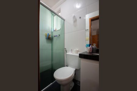 Casa à venda com 140m², 2 quartos e 1 vaga Casa à venda com 140m², 2 quartos e 1 vagaBanheiro da Suíte 1