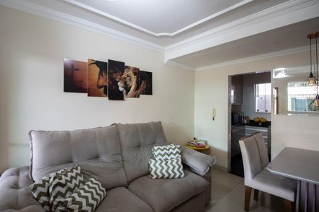 Sala de casa à venda com 2 quartos, 140m² em Candelária, Belo Horizonte