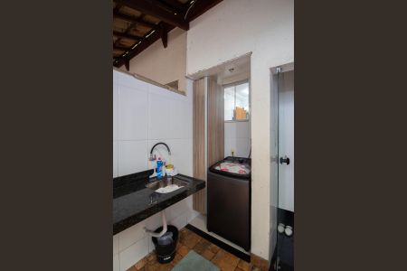 Casa à venda com 140m², 2 quartos e 1 vaga Casa à venda com 140m², 2 quartos e 1 vagaÁrea de Serviço