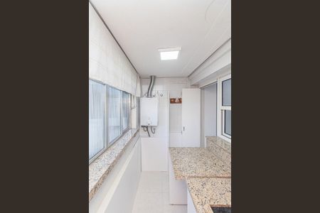Apartamento para alugar com 105m², 3 quartos e sem vaga