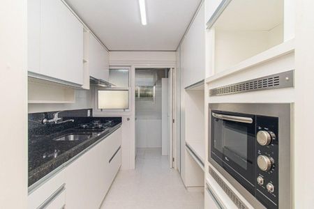 Cozinha de apartamento para alugar com 3 quartos, 105m² em Independência, Porto Alegre