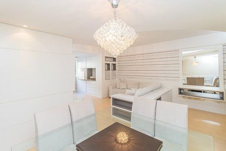 Sala de apartamento para alugar com 3 quartos, 105m² em Independência, Porto Alegre