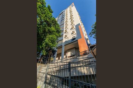 Apartamento para alugar com 105m², 3 quartos e sem vaga