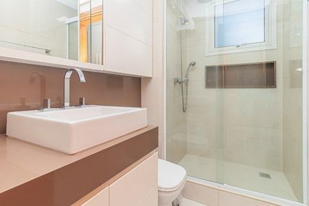 Apartamento para alugar com 105m², 3 quartos e sem vaga Apartamento para alugar com 105m², 3 quartos e sem vagaBanheiro 2