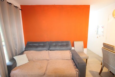 Sala de apartamento para alugar com 2 quartos, 47m² em Vila Carmosina, São Paulo