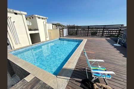 Apartamento à venda com 64m², 2 quartos e 1 vagaÁrea comum - Piscina
