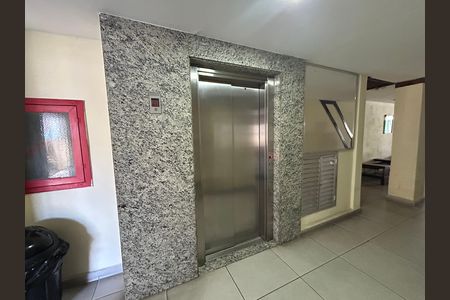 Apartamento à venda com 64m², 2 quartos e 1 vagaÁrea comum
