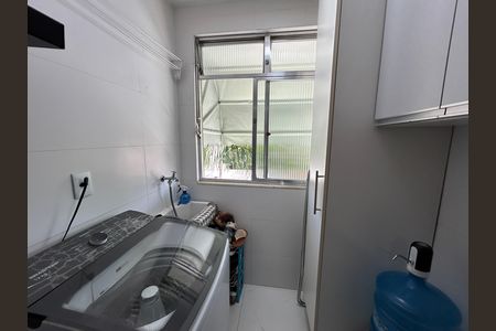 Apartamento à venda com 64m², 2 quartos e 1 vagaÁrea de Serviço