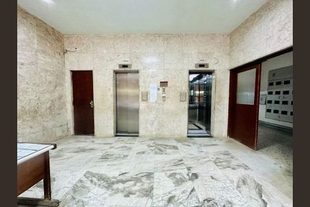 Apartamento à venda com 71m², 1 quarto e sem vaga