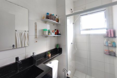 Apartamento à venda com 42m², 2 quartos e 1 vaga Apartamento à venda com 42m², 2 quartos e 1 vagaBanheiro