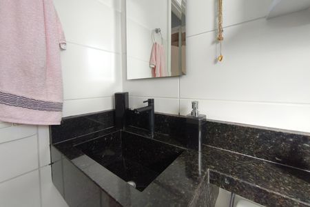 Apartamento à venda com 42m², 2 quartos e 1 vaga Apartamento à venda com 42m², 2 quartos e 1 vagaBanheiro