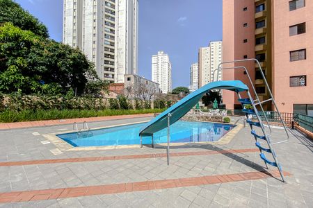 Apartamento à venda com 66m², 3 quartos e 1 vagaÁrea comum