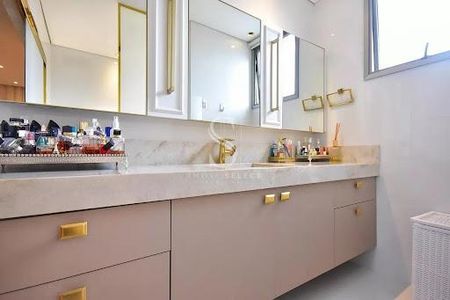 Apartamento à venda com 252m², 3 quartos e 4 vagas
