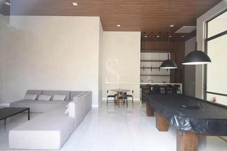 Apartamento à venda com 252m², 3 quartos e 4 vagas