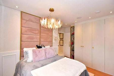 Apartamento à venda com 252m², 3 quartos e 4 vagas