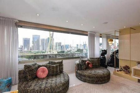 Apartamento à venda com 252m², 3 quartos e 4 vagas