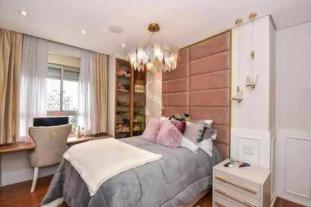 Apartamento à venda com 252m², 3 quartos e 4 vagas