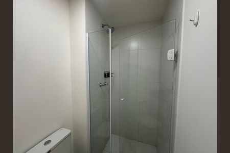 Apartamento à venda com 77m², 3 quartos e 2 vagas Apartamento à venda com 77m², 3 quartos e 2 vagasBanheiro da Suíte