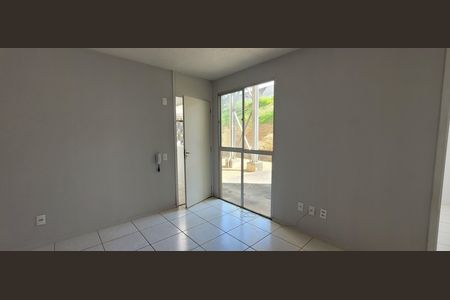 Sala  de apartamento para alugar com 2 quartos, 45m² em Parque das Industrias, Betim