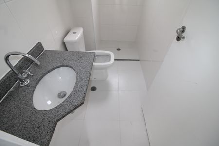 Apartamento à venda com 57m², 2 quartos e 1 vagaQuarto 2 - Banheiro