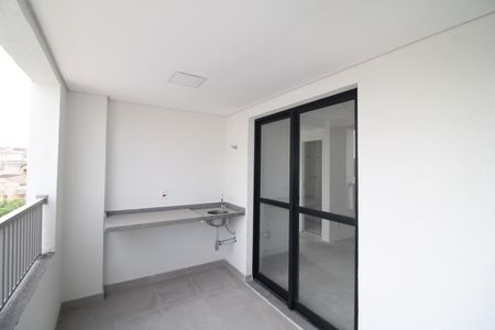 Apartamento à venda com 57m², 2 quartos e 1 vagaSala / Cozinha - Varanda