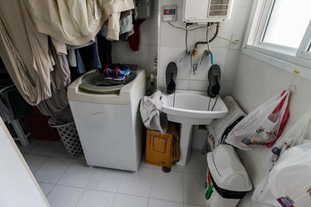 Apartamento à venda com 107m², 3 quartos e 2 vagas Apartamento à venda com 107m², 3 quartos e 2 vagasÁrea de Serviço