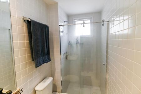 Apartamento à venda com 107m², 3 quartos e 2 vagas Apartamento à venda com 107m², 3 quartos e 2 vagasBanheiro Corredor