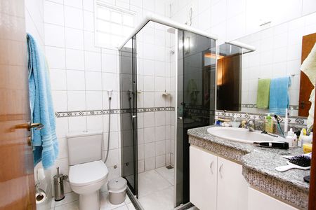 Casa à venda com 360m², 4 quartos e 3 vagasBanheiro Social