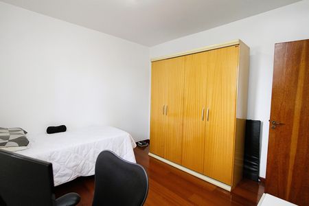 Casa à venda com 360m², 4 quartos e 3 vagasQuarto 4