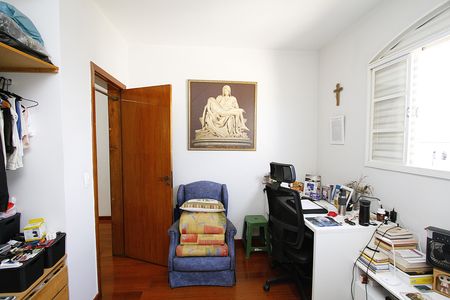 Casa à venda com 360m², 4 quartos e 3 vagasQuarto 1