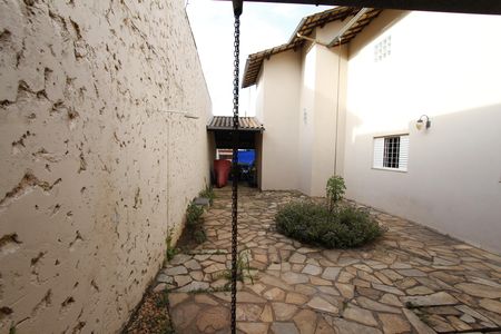 Casa à venda com 360m², 4 quartos e 3 vagasÁrea externa