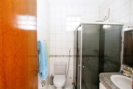 Casa à venda com 360m², 4 quartos e 3 vagasBanheiro Social