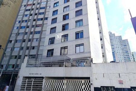 Studio para alugar com 33m², 1 quarto e 1 vaga Studio para alugar com 33m², 1 quarto e 1 vagaFachada