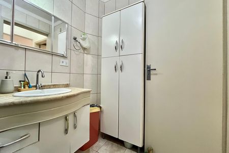 Apartamento para alugar com 70m², 2 quartos e sem vagaBanheiro