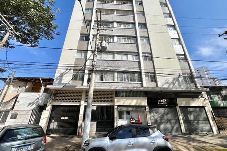 Apartamento para alugar com 70m², 2 quartos e sem vagaFachada