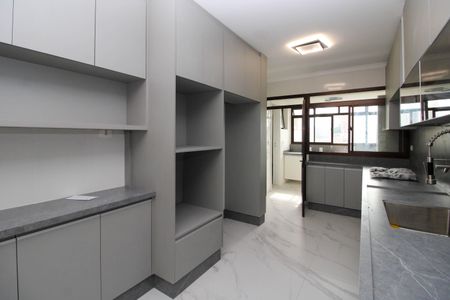 Apartamento para alugar com 185m², 3 quartos e 3 vagasCozinha 
