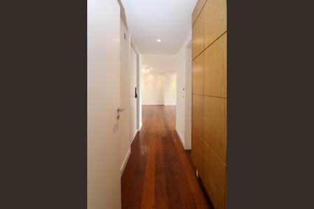 Apartamento para alugar com 185m², 3 quartos e 3 vagasEntrada