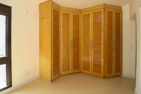 Apartamento para alugar com 185m², 3 quartos e 3 vagasSuíte 1
